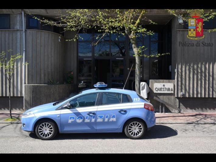 Furto nel deposito monopoli di Stato a Nuoro, rubate sigarette