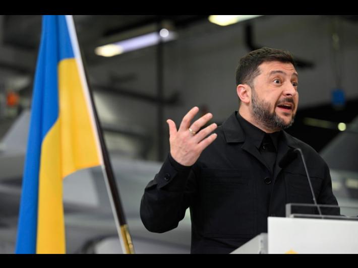 Zelensky, 'cessate fuoco possibile, far pressione sulla Russia'