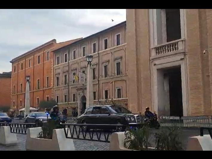 I sovrani Carlo e Camilla arrivati in Vaticano