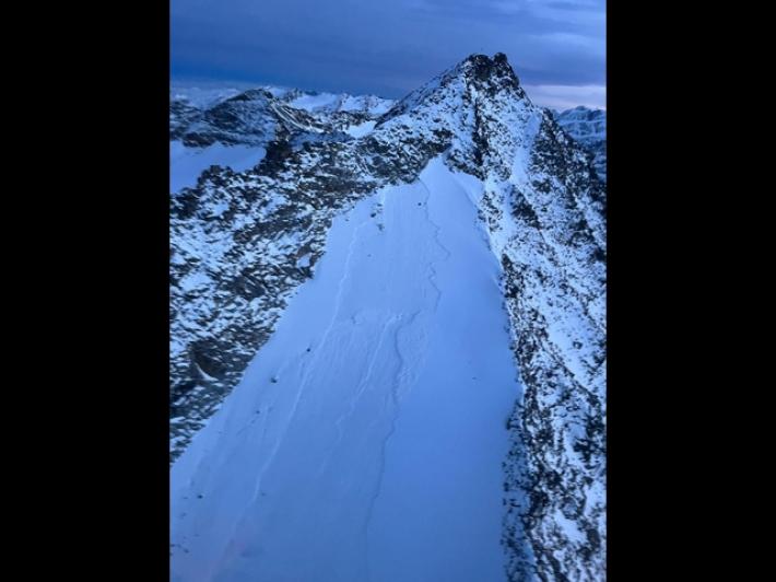 Valanghe.report sui 5 morti sull'Ortles, causa neve a lastroni