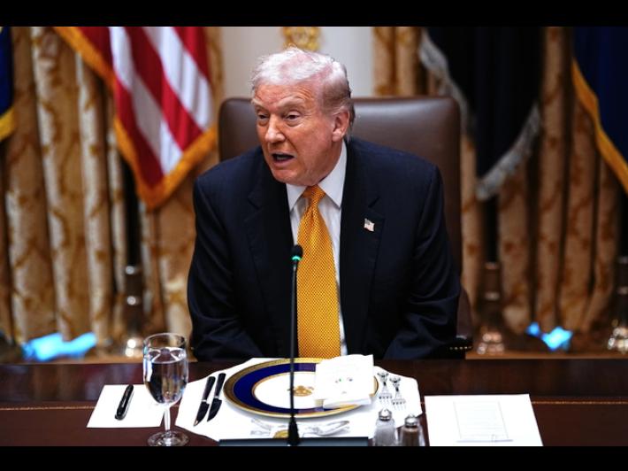 Trump attacca i vertici della Bbc, 'giornalisti corrotti'