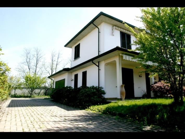 Garlasco: sulla porta impronte di Marco Poggi e di un operatore