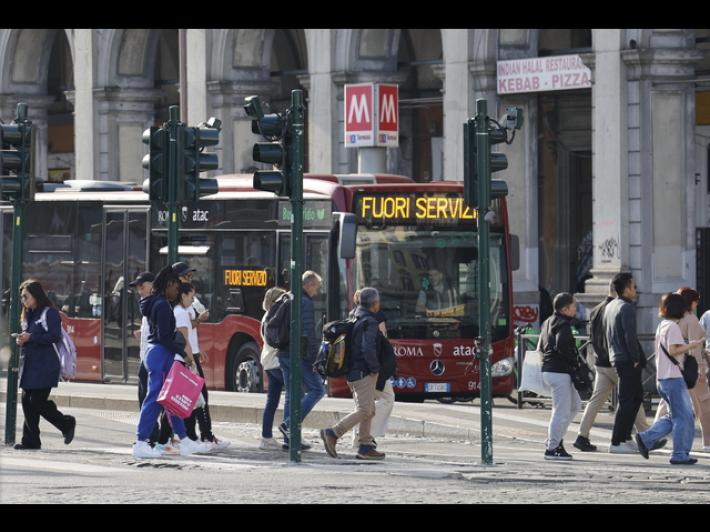 Paletti sugli scioperi, FdI ritira l'emendamento alla manovra