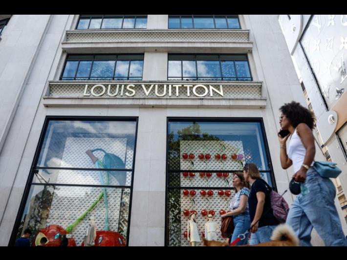 Maxi furto in magazzino Vuitton al centro di Roma