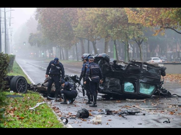 Suv contro auto a Milano, 2 indagati per omicidio stradale