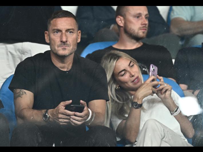 Accusato di abbandono minori, chiesta archiviazione per Totti