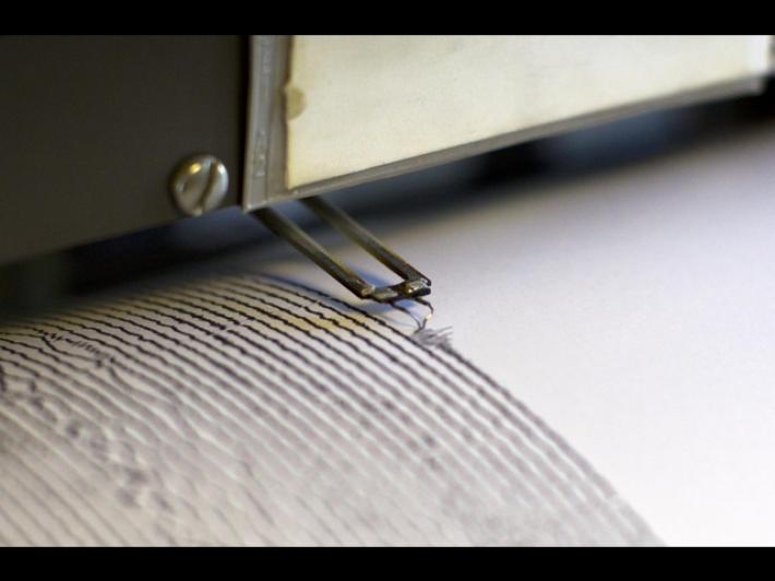 Terremoto di magnitudo 6.6 al largo dell'Indonesia