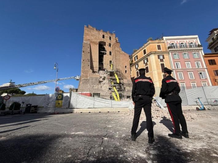 Crollo ai Fori Imperiali, 4 indagati, anche un ingegnere