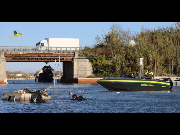 Scoperto 'cimitero-discarica di barche' in Laguna Venezia