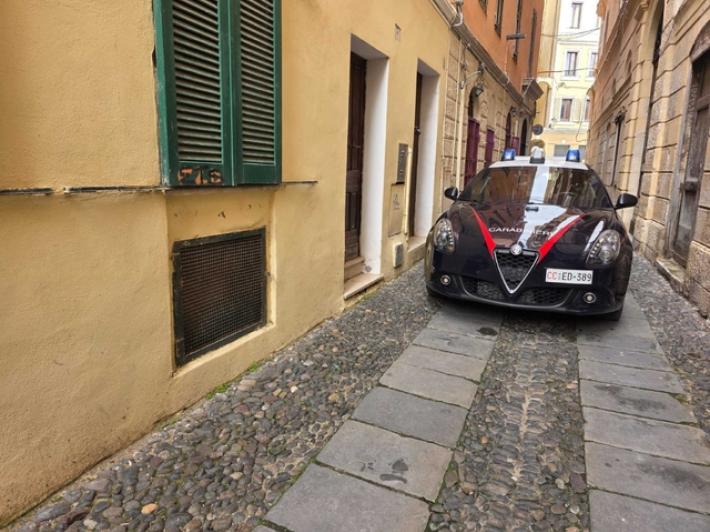 Ragazza aggredita in casa a Sassari, arrestato un uomo