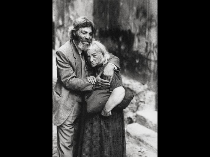 'Vite fuori fuoco', volti di senzatetto nel calendario Codacons