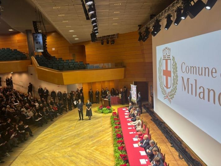 Agli Ambrogini standing ovation per poliziotto Di Martino