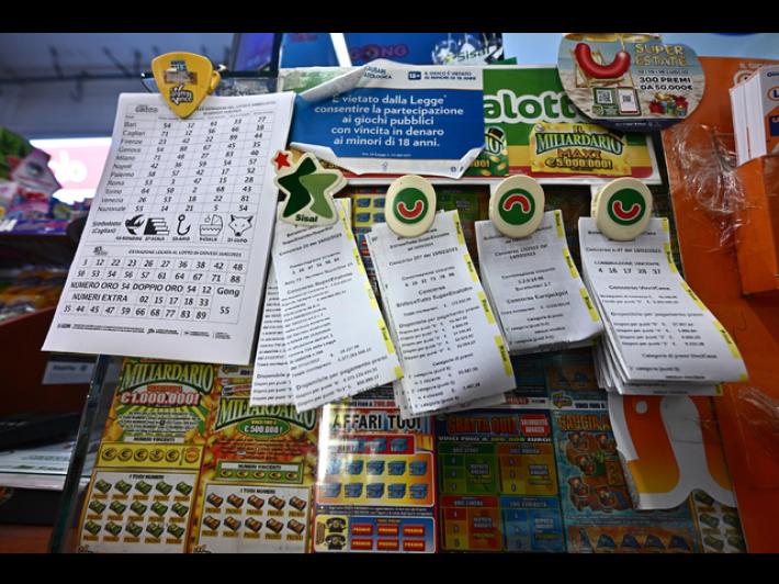 SuperEnalotto, vicino Udine centrato "5" da 100mila euro