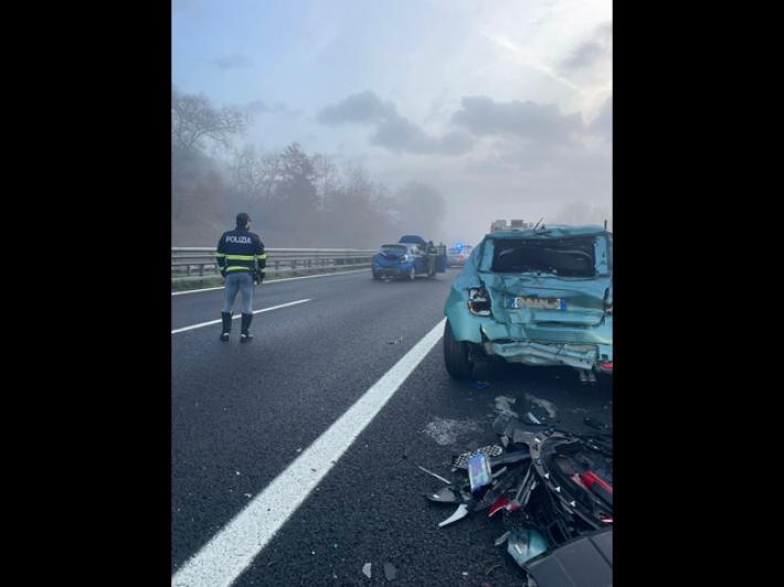 Incidente sull'A1 presso Orte, tre feriti e 20 km di coda verso Roma