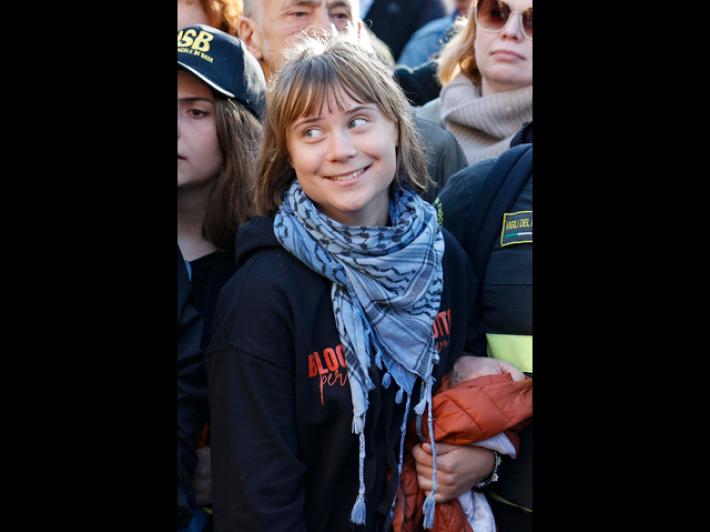 Greta Thunberg arrestata a Londra durante raduno pro-pal