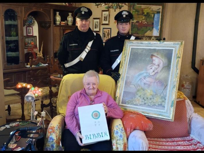 Trovate opere d'arte di un'anziana collezionista a casa di due pusher