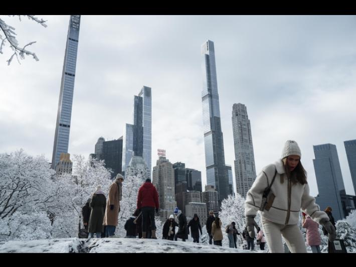 Allerta maltempo in Usa, a New York attesa la nevicata pi&ugrave; copiosa dal 2022