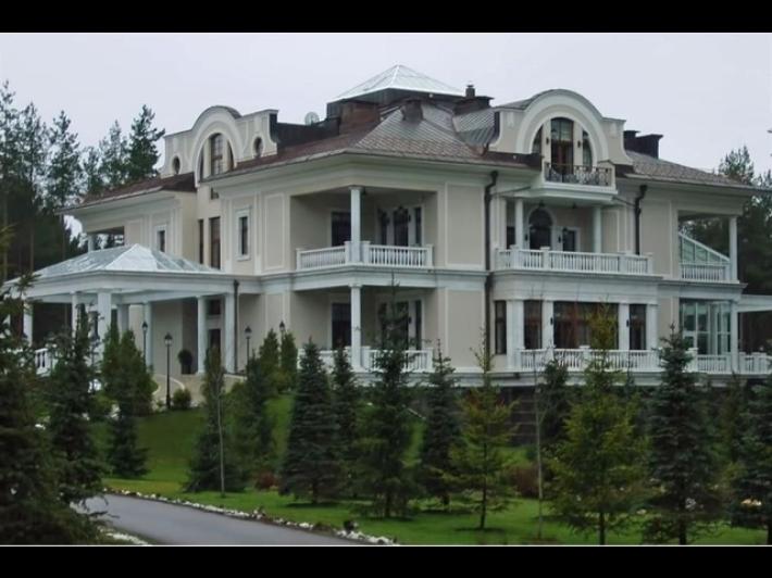 Mosca mostra in video drone che avrebbe attaccato la residenza di Putin