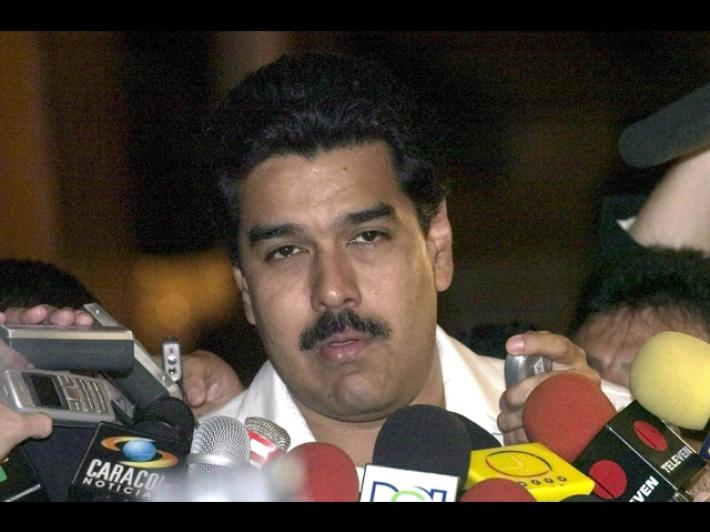 Media, l'aereo militare con Maduro atterrer&agrave; oggi a New York