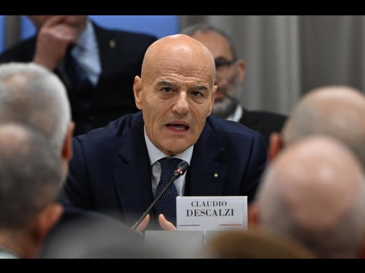 Descalzi a Trump, 'Eni pronta ad investire in Venezuela'