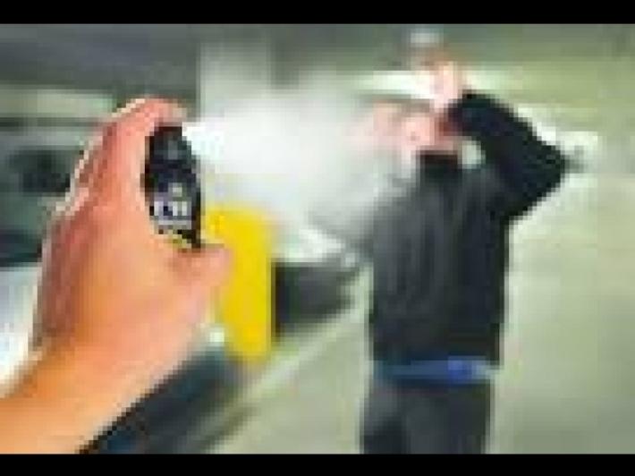 Scoppia in volo spray al peperoncino, panico sul Malpensa-Brindisi