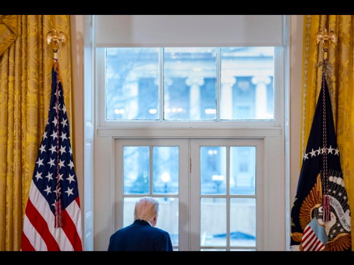 Pentagono, attacchi su larga scala contro obiettivi dell'Isis in Siria