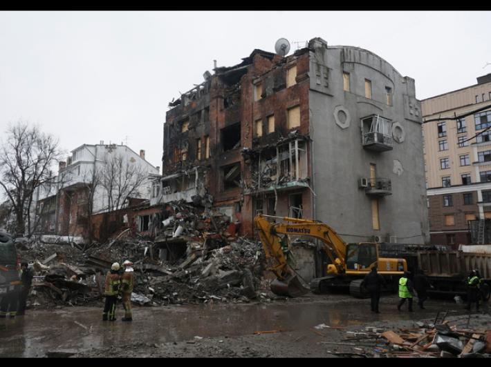 Ucraina, due morti e tre feriti in raid russi su Kharkiv