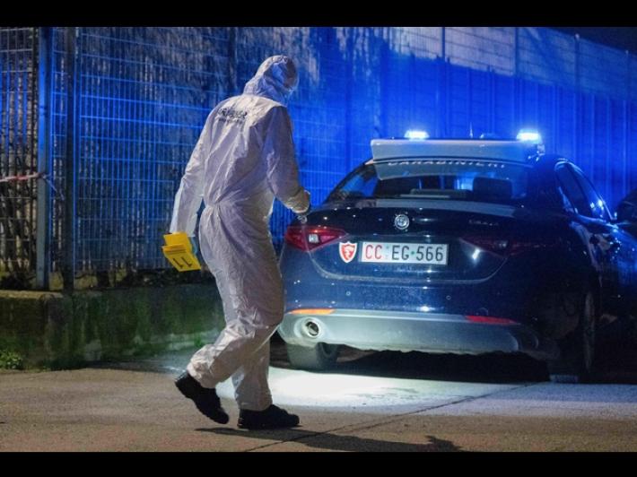 Uomo di 70 anni trovato ucciso con una coltellata in casa a Milano, giovane arrestato