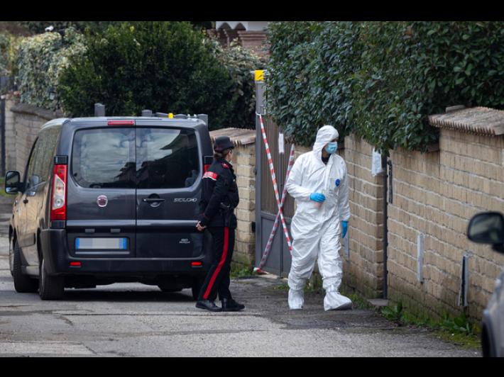 Donna scomparsa, il marito nella caserma dei carabinieri