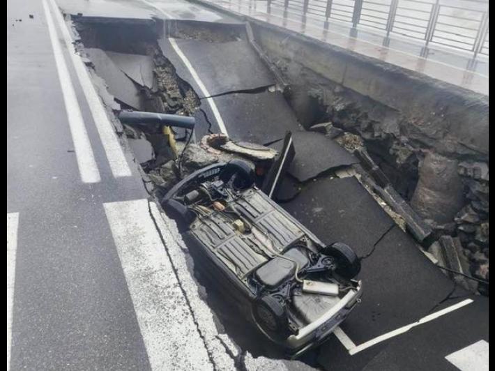Maltempo: viola divieto e con auto precipita in voragine nel Messinese