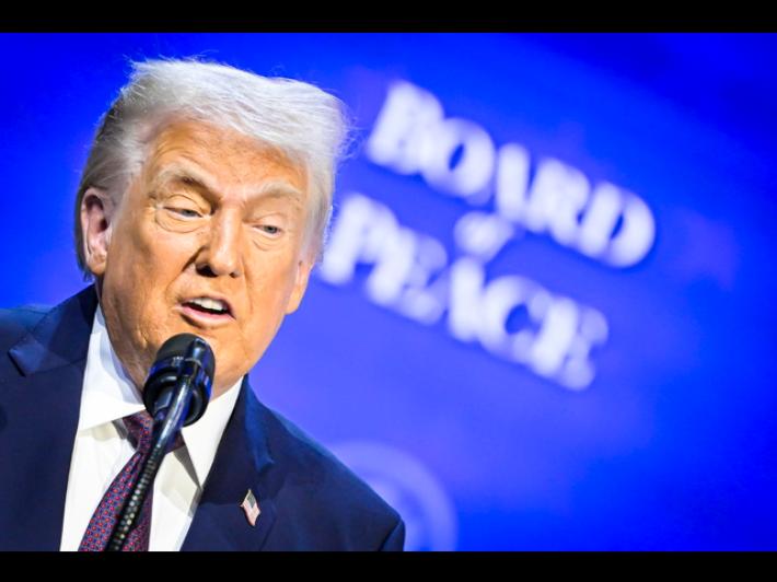 Trump ha firmato a Davos la carta fondatrice del Board of Peace