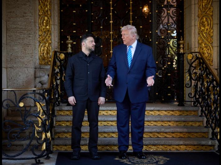 Trump, 'con Zelensky non discussi confini, la guerra deve finire'