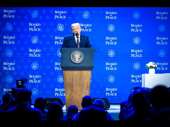 Trump, 'penso che Putin e Zelensky vogliano un accordo'