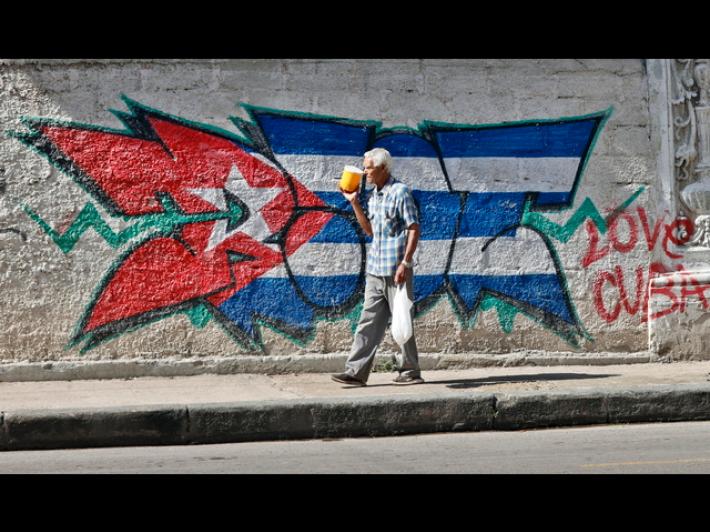 'Trump valuta un blocco navale per fermare importazioni di petrolio a Cuba'