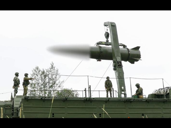 Artificieri neutralizzano a Kiev la testata di un missile Iskander