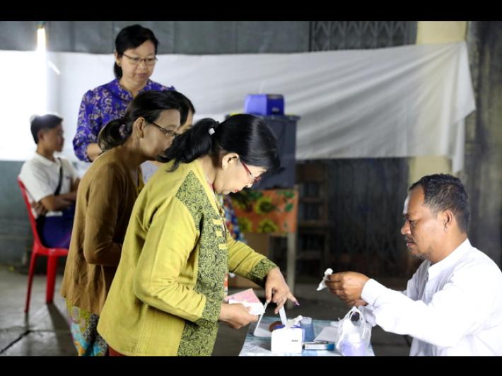Aprono le urne in Myanmar, partito filo-militare &egrave; favorito