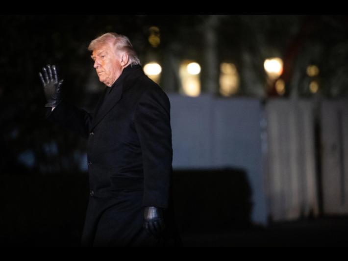 Trump non si tinge pi&ugrave; i capelli, 'concessione all'et&agrave;'