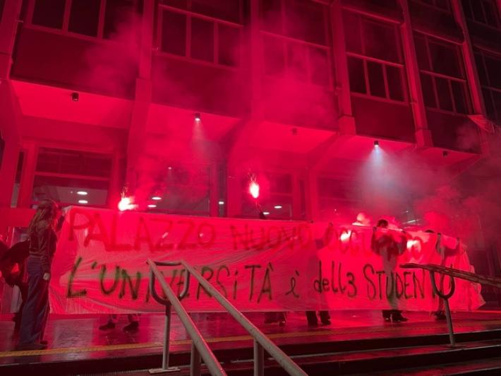 Vietato l'evento di Aska, occupata la sede dell'ateneo a Torino