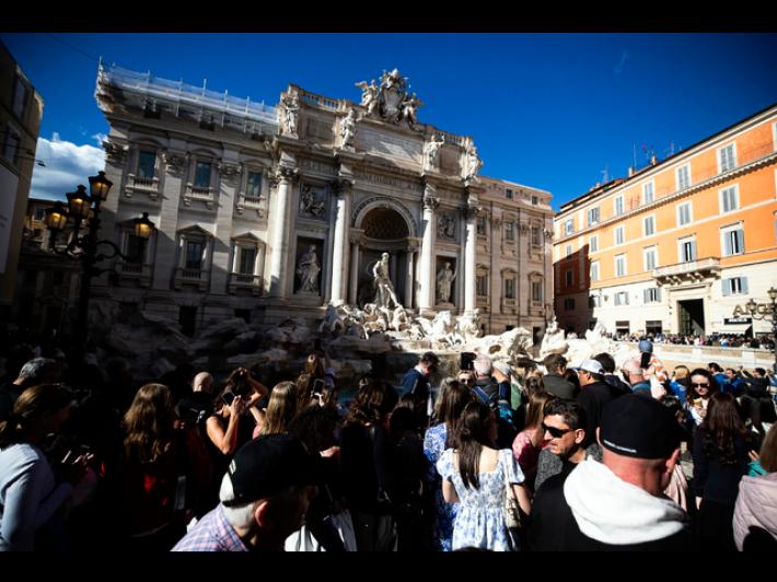 Dal 2 febbraio ticket per Fontana Trevi, ingresso a 2 euro per turisti