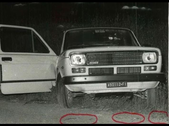 Mostro di Firenze, esposto in procura riunisce 3 delitti in pista a luci rosse