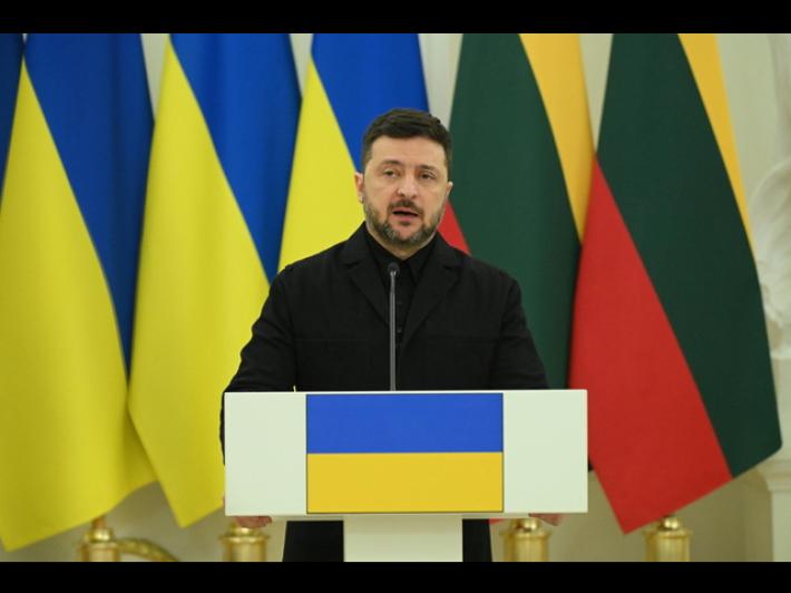 Zelensky, 'l'attacco al bus &egrave; un crimine emblematico dei russi'