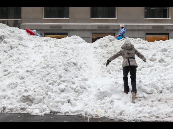 Tempesta di neve si abbatte sul sud degli Usa, cancellati migliaia di voli