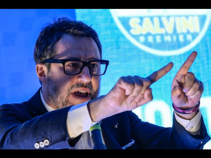 Salvini, spero decreto sicurezza mercoled&igrave;, con tutela per agenti