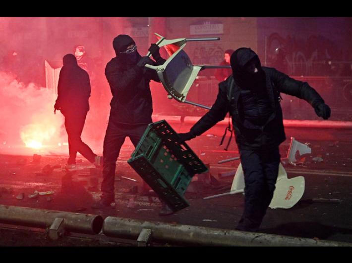 Crosetto, 'in mille hanno scatenato guerriglia a Torino, organizzati militarmente'