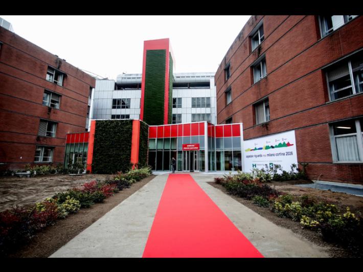 Il presidente Mattarella al Niguarda per i ragazzi di Crans-Montana