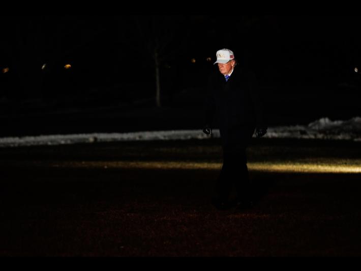 Trump annuncia piano da 12 miliardi per riserva minerali critici