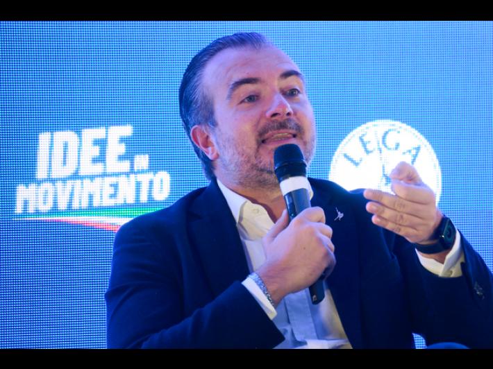 Molinari, rescindere con chi usa parole o simboli violenti, lo dico anche a noi