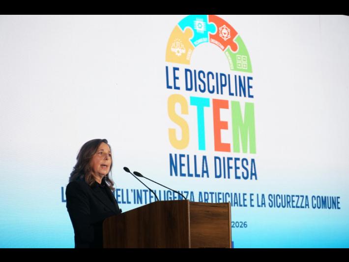 Rauti, 'l'Intelligenza artificiale nella Difesa &egrave; la sfida delle sfide'