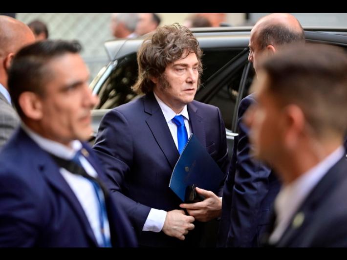 Il governo Milei lancia il suo ufficio 'contro la disinformazione'