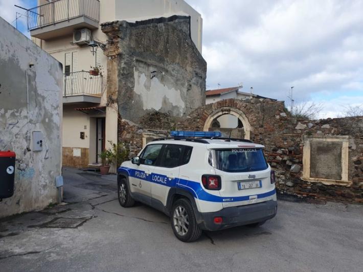 Case a rischio crollo nel Messinese, evacuazione per cinque famiglie